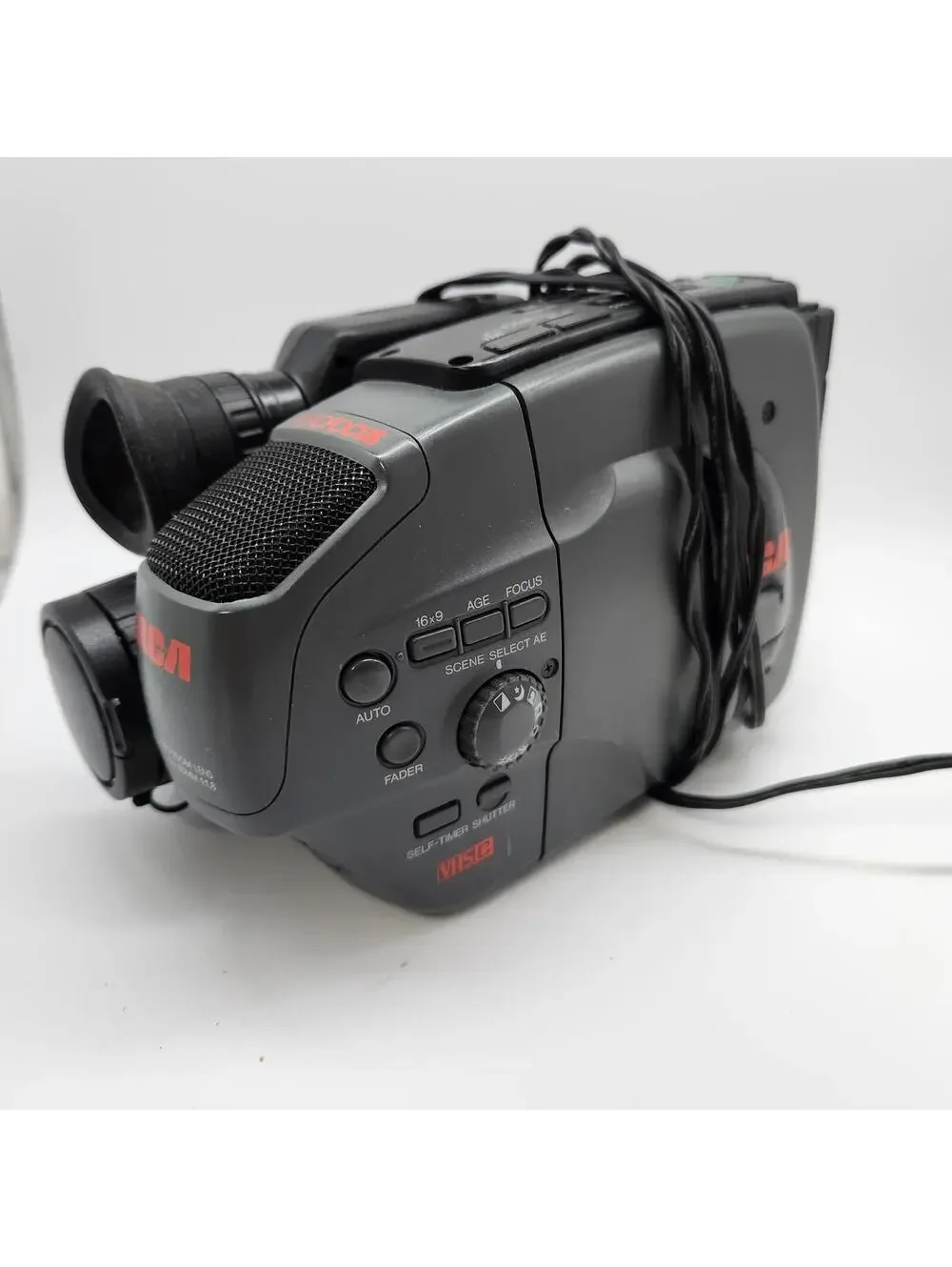 RCA Small Wonder CC178 VHS-C Camcorder Tested Working w/ Case Charger Remote